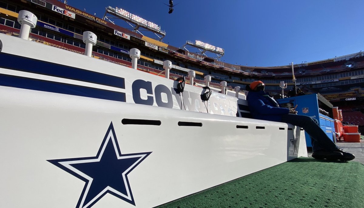 cowboys bench in washington - by Bret Kelly, CBS11